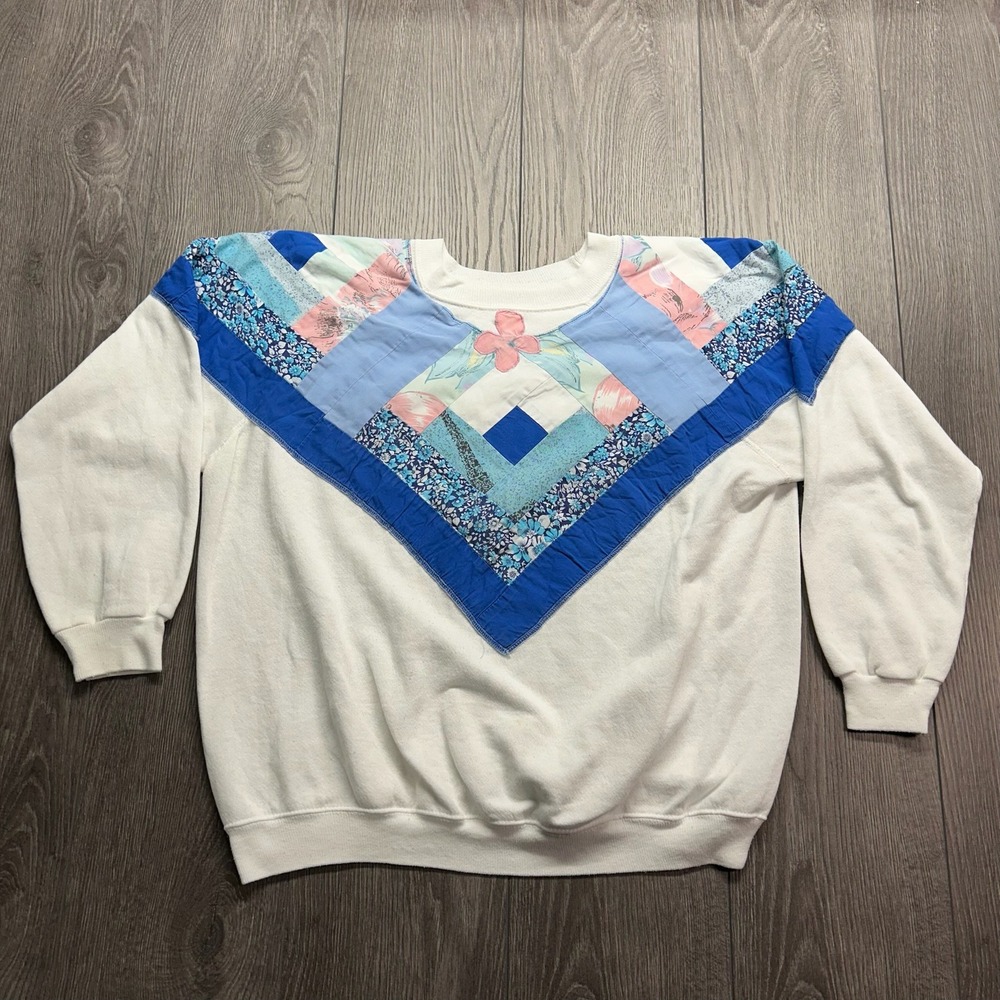 Vintage White Patchwork Quilted Chevron Sweatshirt Mens Small Blue Floral Retro